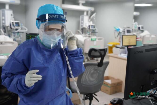 专访陈静护士长：有一种英雄叫“平凡”