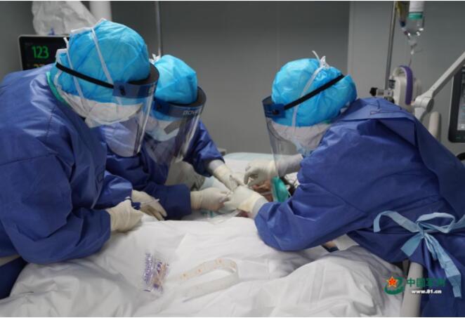 专访陈静护士长：有一种英雄叫“平凡”