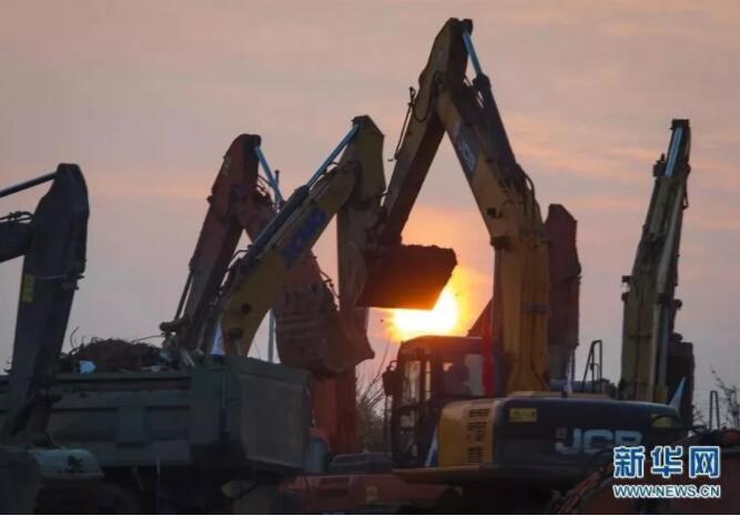 火神山里没有“山” ，但有“山”一样的他们！