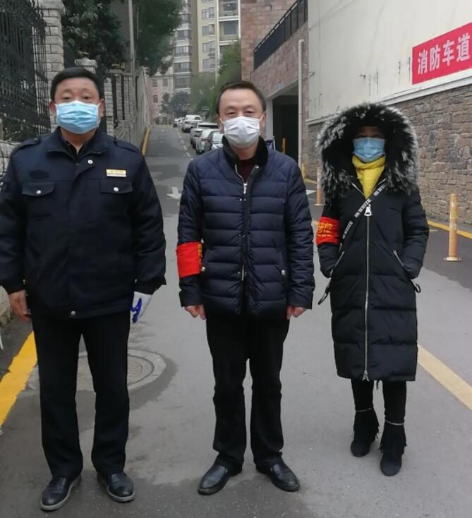 法院“门诊大夫”抗疫记