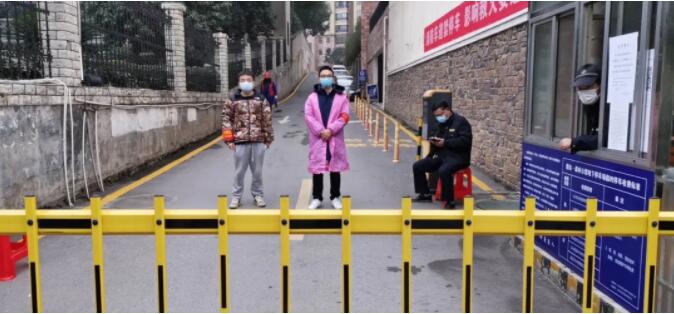 法院“门诊大夫”抗疫记