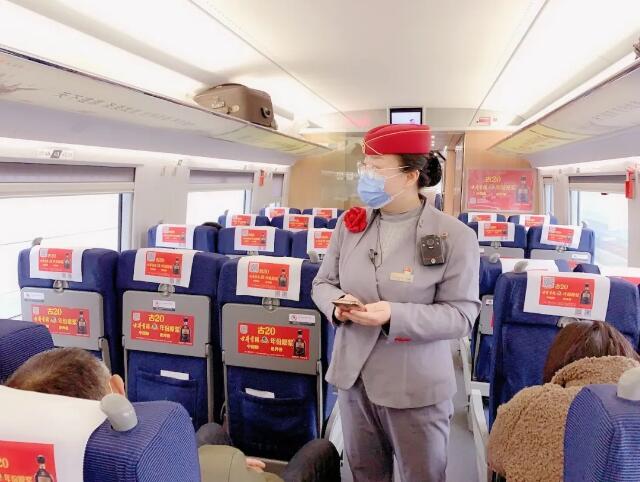 他们的故事，感动着我们丨战“疫”中的铁路人