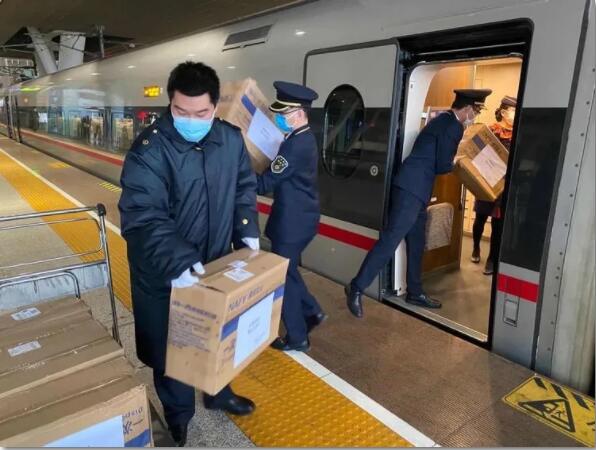 南征北战，一趟车的不同使命