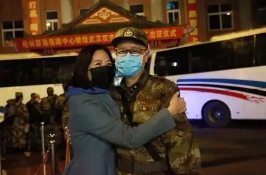 “疫”线战场，他们日夜不停，守护着人民！