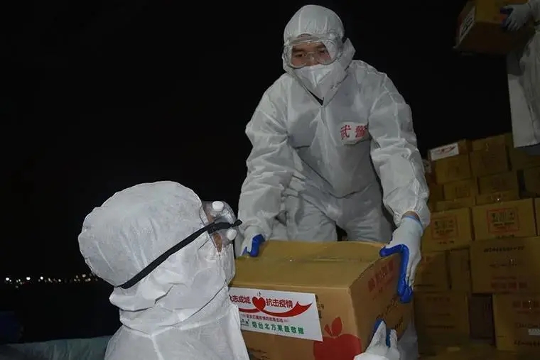 “疫”线战场，他们日夜不停，守护着人民！