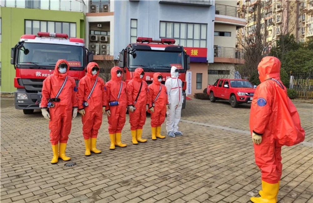 “疫”线闪耀“火焰蓝”——记奋战湖北抗疫一线的消防救援队伍