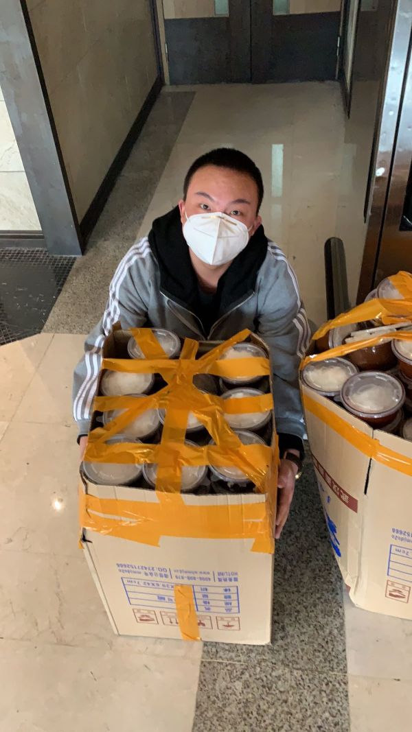 很多个感动我的瞬间，是让我坚持下来的理由——一位武汉志愿者的自述