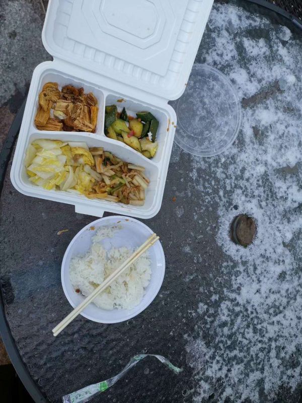 很多个感动我的瞬间，是让我坚持下来的理由——一位武汉志愿者的自述