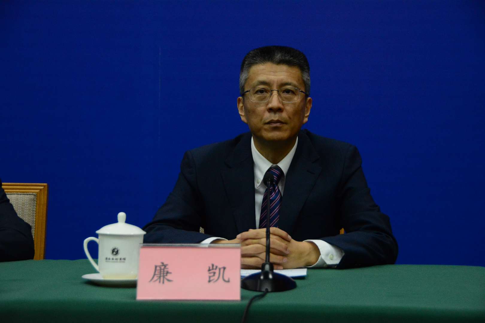 省政府新闻办举行新闻发布会，解读《山东省非道路移动机械排气污染防治规定》等