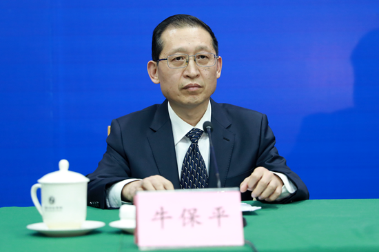 省政府新闻办举行新闻发布会,介绍省十三届人大三次会议筹备情况、组织情况、重要工作安排及改进事项