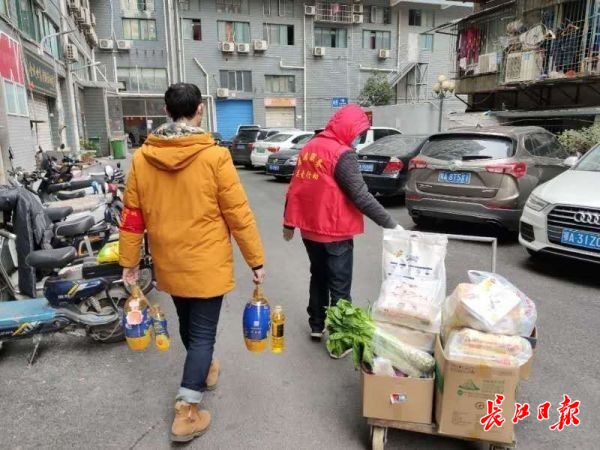 创建无疫情小区！你负责安心宅家，我负责守门买菜