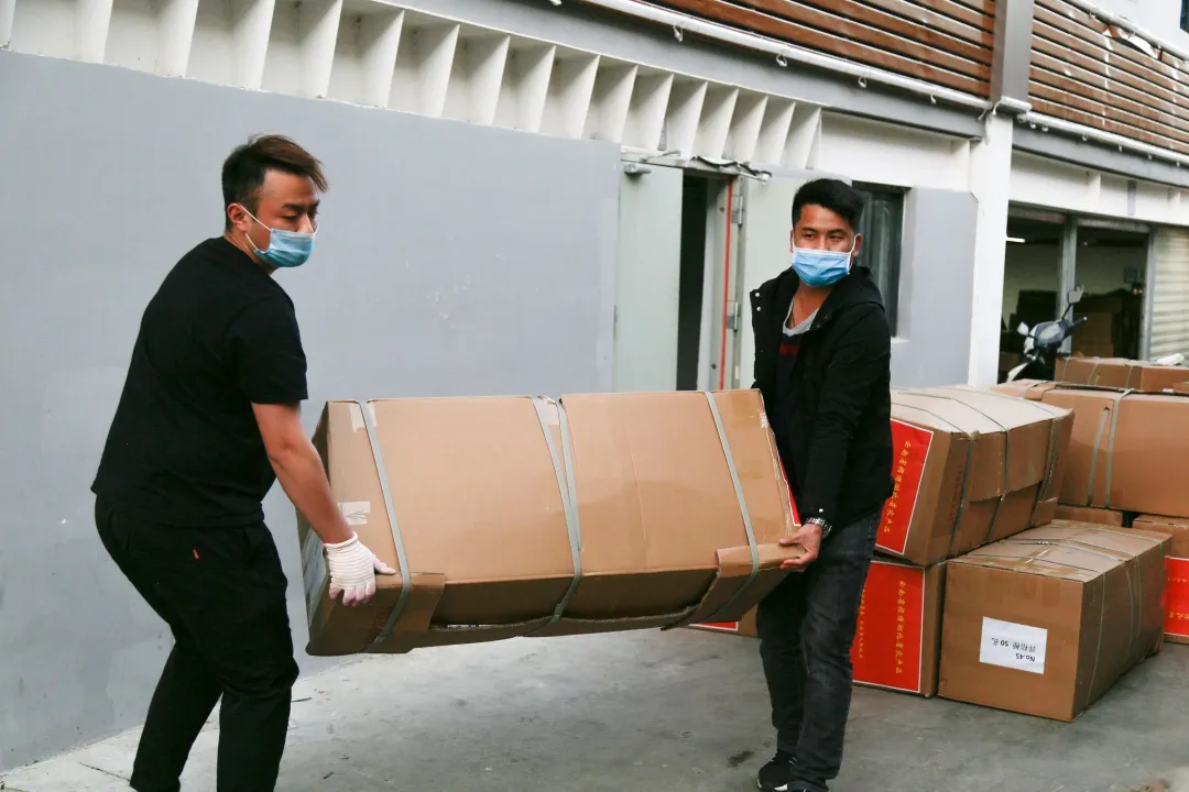 一路向北三千里，我把春天送给你