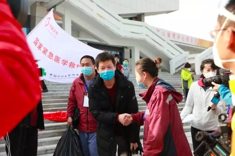 【你有多美】全关了！最后一家方舱医院今日休舱 方舱医院圆满完成历史使命