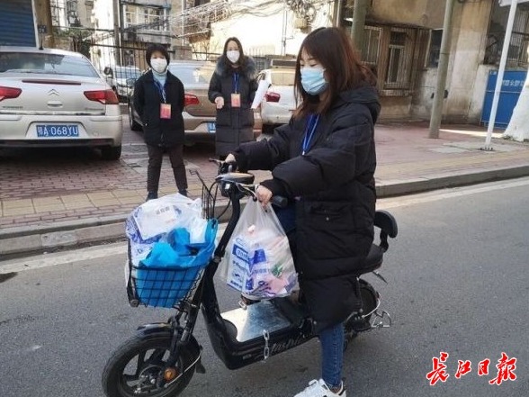 战疫一线党员备受鼓舞备感振奋，总书记为我们“加满了油”