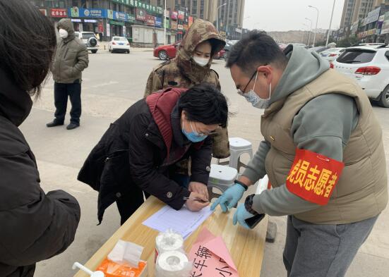 防控一线显新闻人使命担当！济南报业集团结合“双报到”工作助力战“疫”