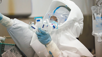 中部战区总医院全力抗击疫情—— 挺身而出 护佑健康（一线抗疫群英谱）