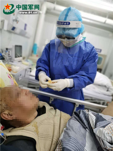 战“疫”“金牌搭档”：一起流泪，一起欢笑！