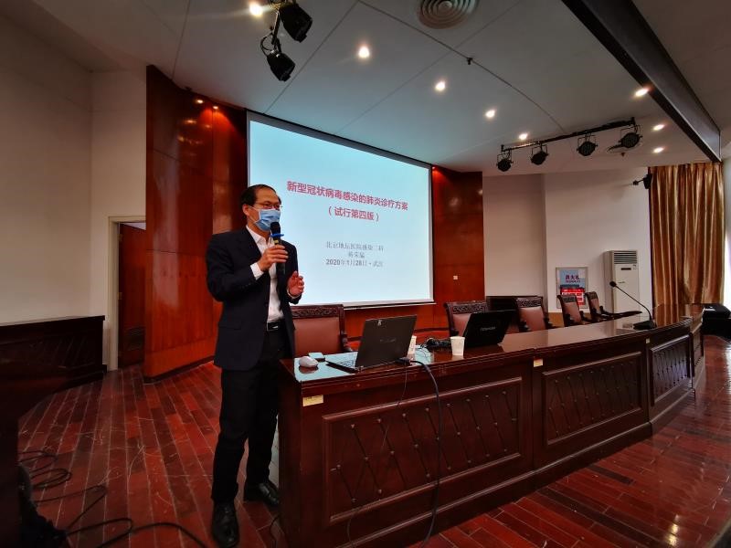 蒋荣猛：工作节奏以分钟计算 重症救治特别依靠团队合作