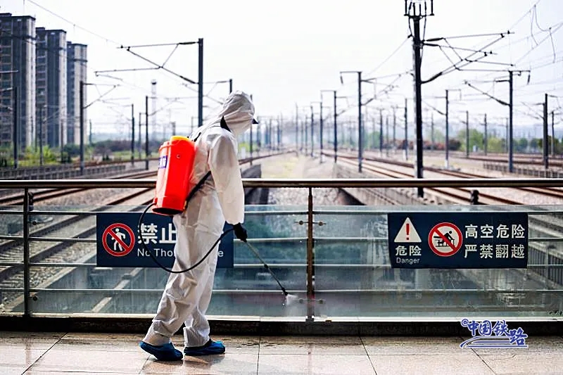 航拍武汉！数百列动车组等待再次出发