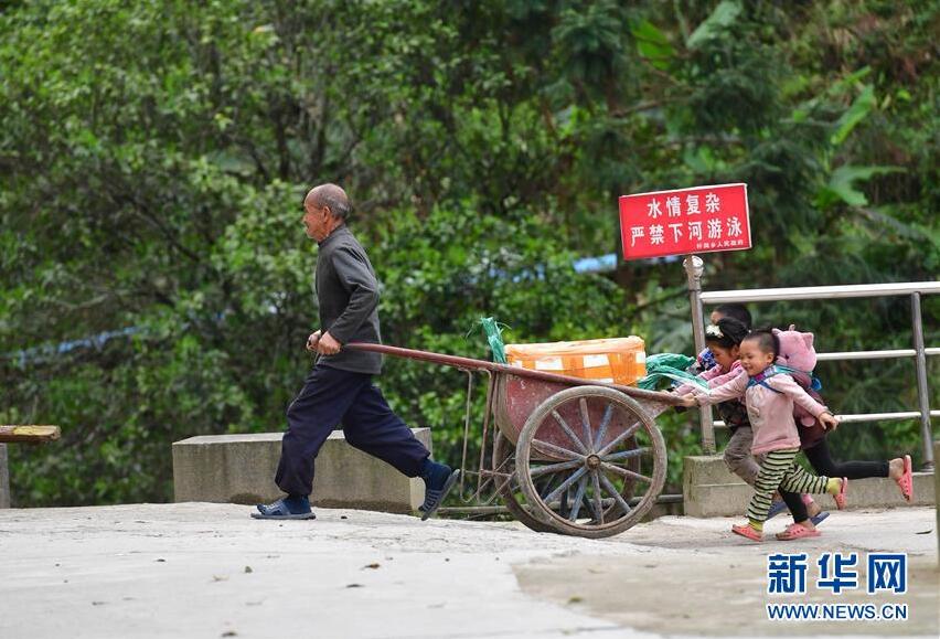 苗山脱贫影像志——春到苗寨 脱贫提速