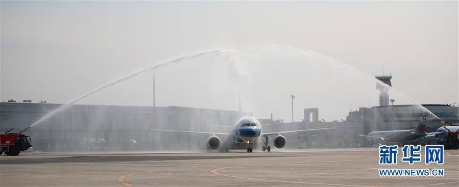 习近平总书记关切事｜给你最温暖的拥抱——保护关心爱护抗疫一线医务人员在行动