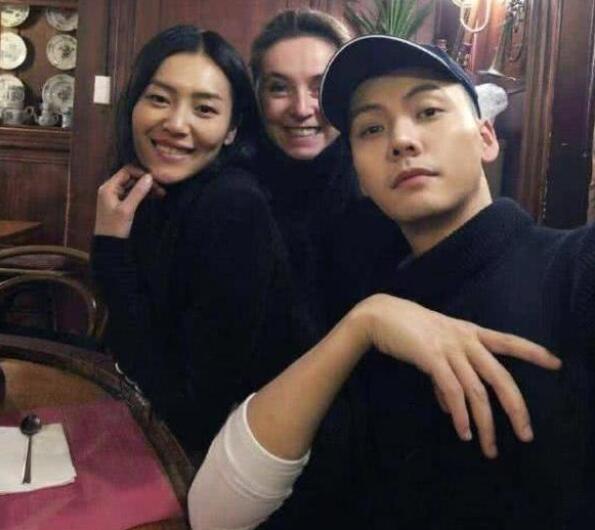 假的！刘雯方否认与陈伟霆恋情说了什么？陈伟霆高情商回应