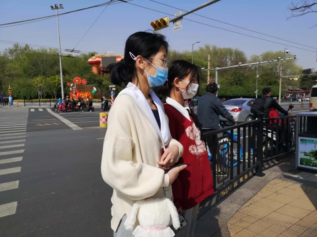 这是10点的山东,这三分钟,让我们再一次想念你们