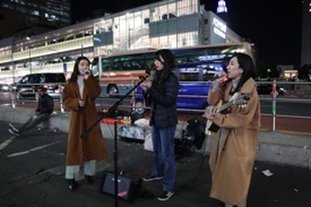 日本女孩翻唱中国抗疫歌曲，暖了！
