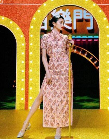 王牌对王牌关晓彤旗袍造型上热搜 关晓彤和Angelababy你Pick谁?