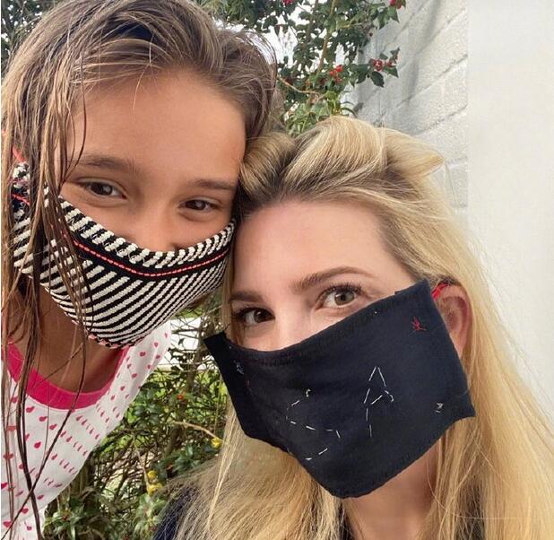 暖心！伊万卡和女儿晒自制口罩 与女儿伊莎贝尔互做口罩
