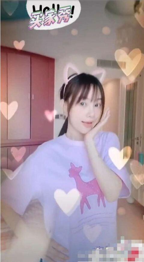 借机秀恩爱?李小璐PGone跳同款舞,这个时间点让人捉摸不透啊