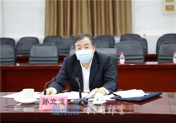 孙立成到历城区调研时强调 抢抓机遇加快推进新旧动能转换大力发展实体经济实现高质量发展