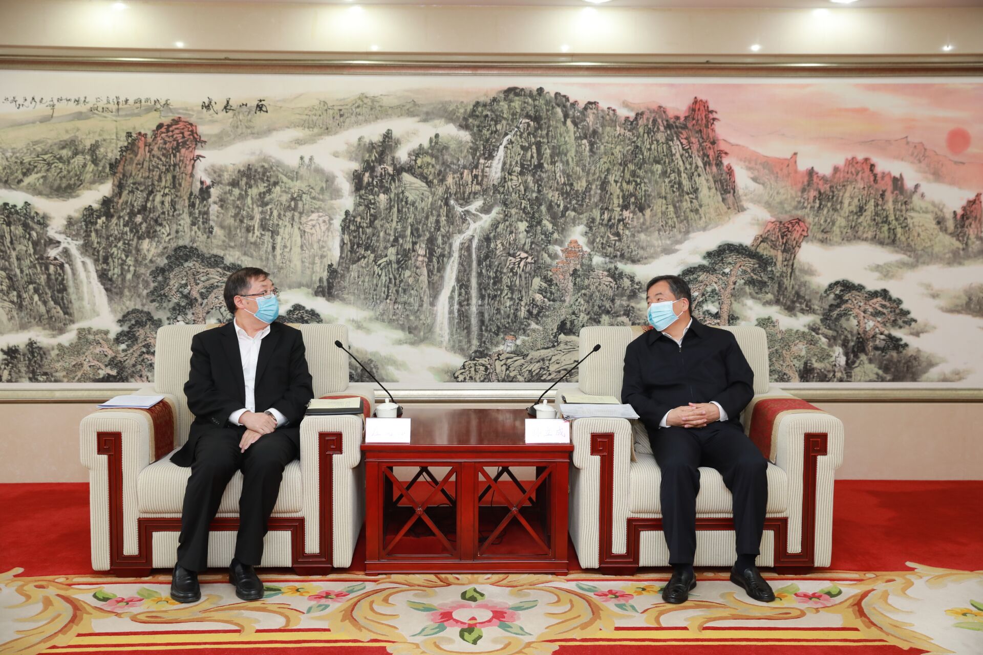 孙立成会见中国铁建股份有限公司客人