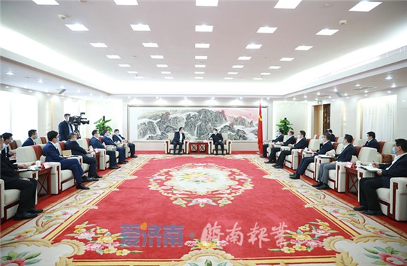 孙立成会见中建八局客人