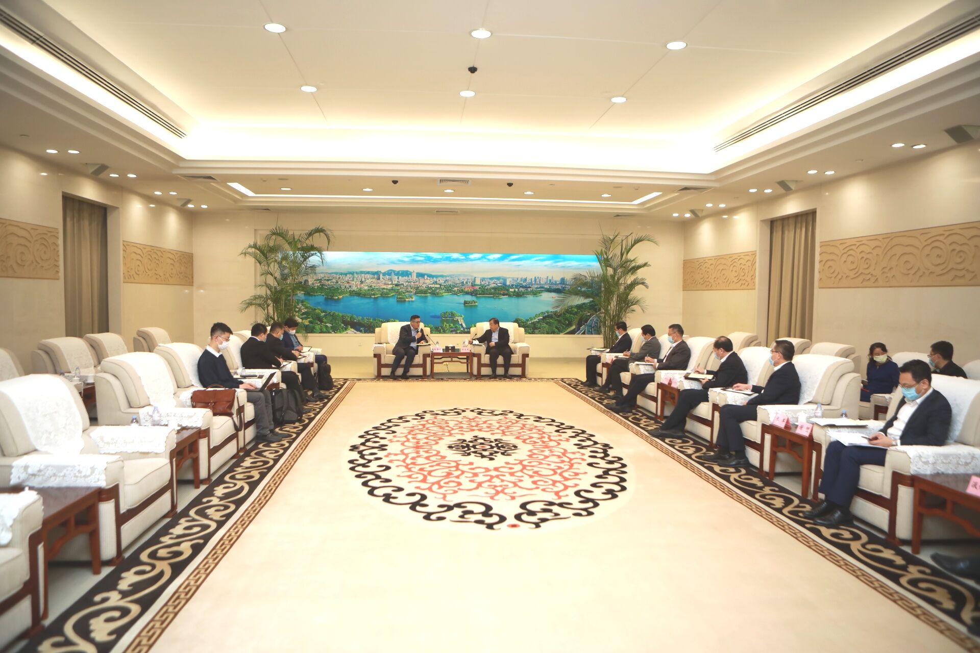 孙立成会见深兰科技客人