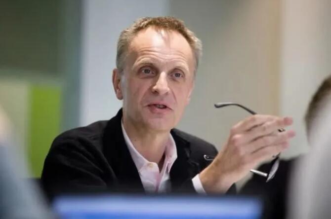 《柳叶刀》总编：指责中国是病毒传播源头的说法，没有用也不真实