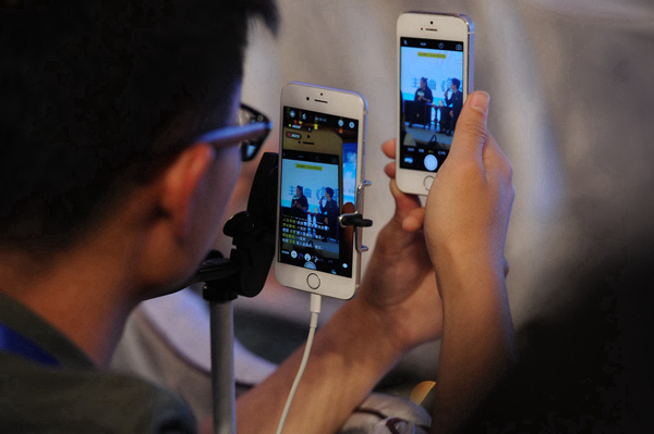 要出道！李佳琦小助理转幕后做合伙人 帅气小哥要和一哥抢饭碗？