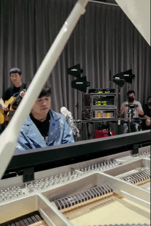 圆满了！周杰伦林俊杰合唱 地表最强双J合体果然不同凡响