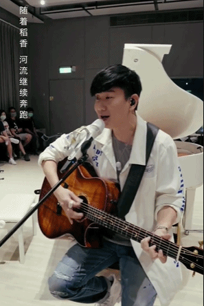 圆满了！周杰伦林俊杰合唱 地表最强双J合体果然不同凡响