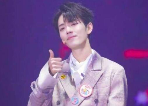 【胡闹】组织学生应援肖战老师被停职 肖战无辜躺枪:我不需要应援