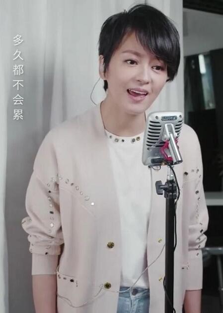 星星眼！梁咏琪唱花火致敬白衣天使 周杰伦林俊杰合唱《stay with you》