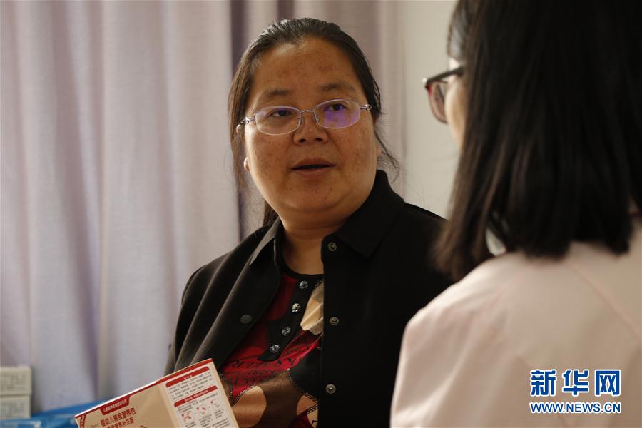 为百姓健康奔走——全国人大代表胡阿罗履职记
