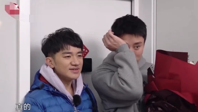 贾乃亮目睹别人求婚掩面而泣是怎么回事?哪个综艺节目能看到?