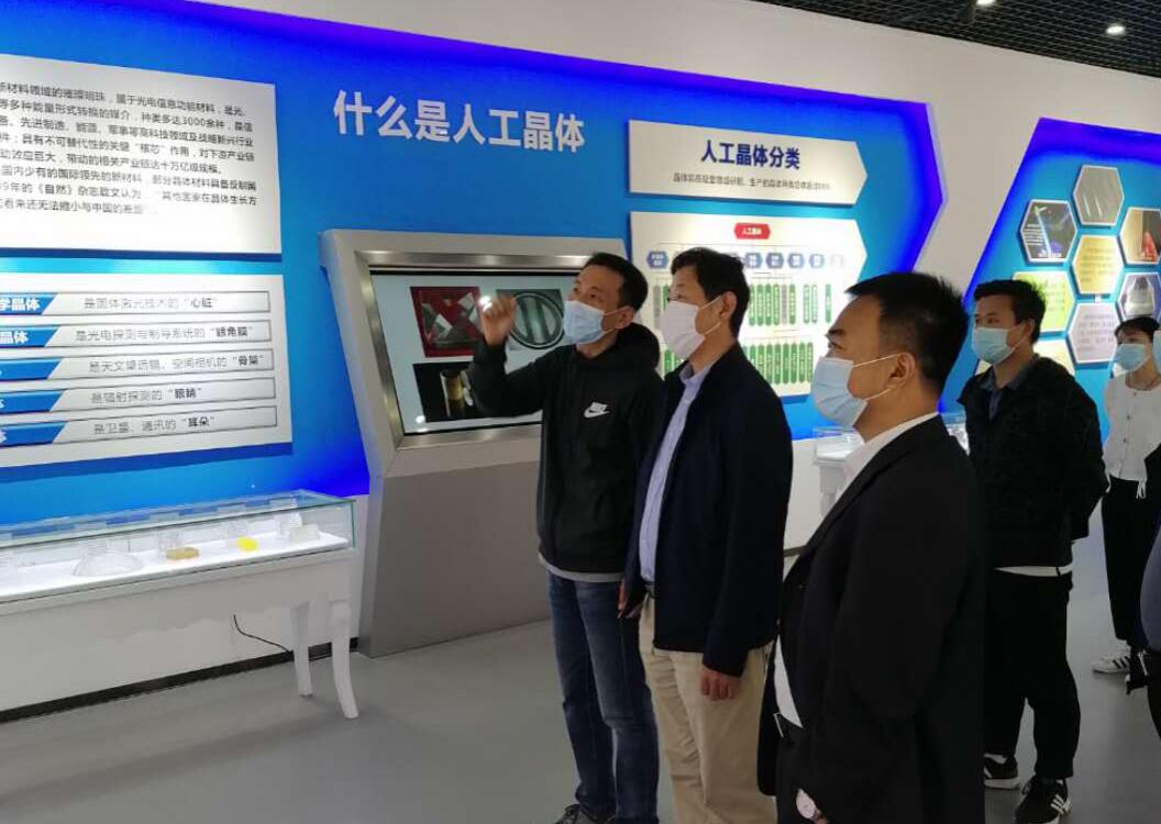 以大学习大调研大讨论 推动政研改革工作提标增效