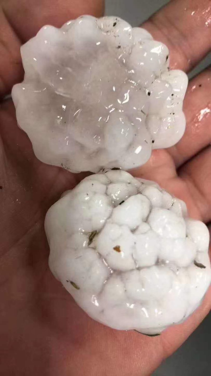 山东强对流天气又来了！局地冰雹+雷雨+10级大风套餐正在配送中……