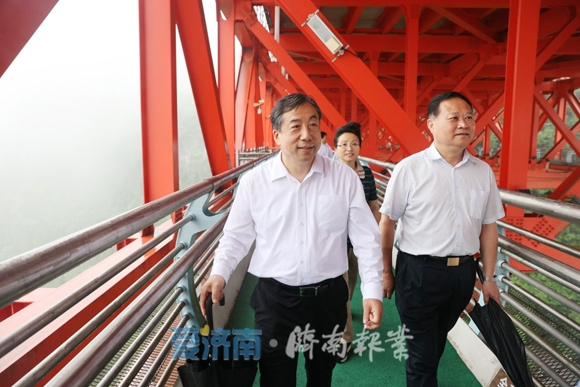 济南市党政代表团赴湖南湘西开展扶贫协作工作 深化扶贫领域协作 坚决打赢脱贫攻坚战 孙立成叶红专参加活动