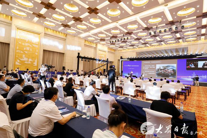 山东（济南）中医药产业创新发展项目启动活动举行