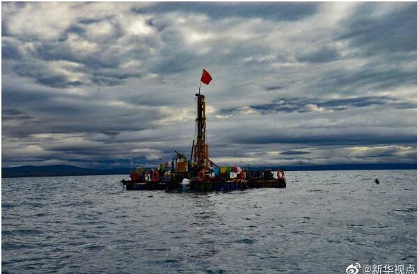 中国首次在西藏高原成功钻取百米湖芯|中国首次在西藏高原成功钻取百米湖芯