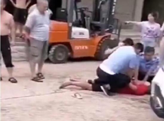 可怕!江西一男子因纠纷殴打一女子致死是怎么回事?现场图曝光让人惊呆！