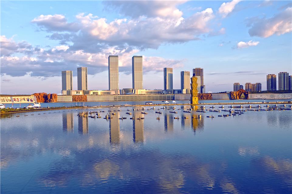 告诉你一个你不知道的鄂尔多斯——“鬼城”早已是小康城